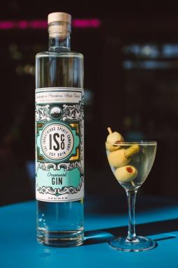 ISCO Industrious Spirits - Ornamental Gin 750ml (750ml) (750ml)